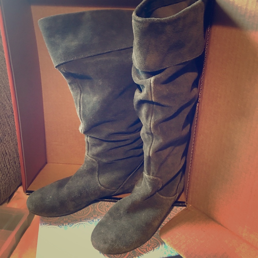 Knee High Gianni Bini Grey Suede Leather Boots